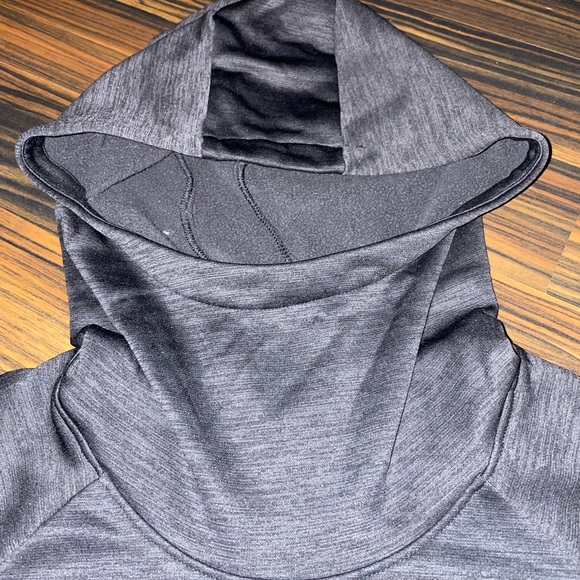Black Under Armor Hoodie - Picture 3 of 4
